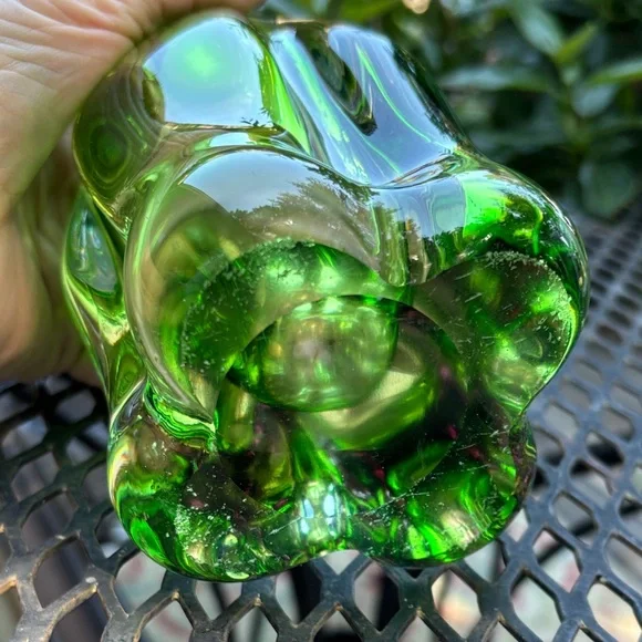 1950's 16" Pink and Green Glass Art Vase - Picture 7 of 9